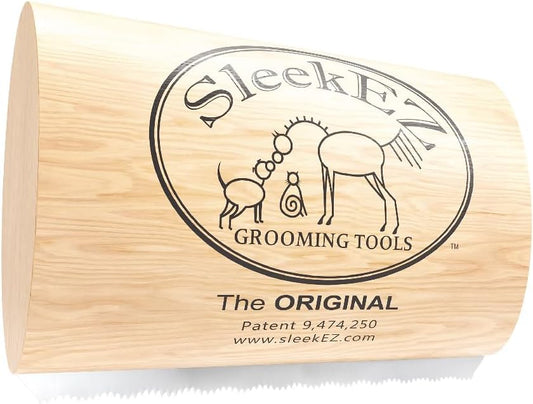 Cat Deshedding Brush – Gentle Grooming for a Healthier Coat
